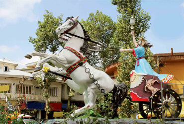 مجسمه آناهیتا